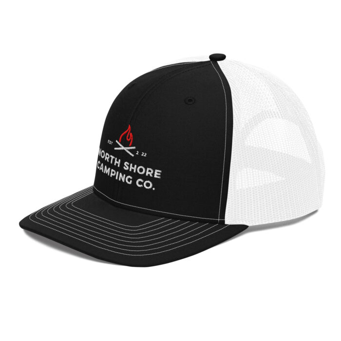 Black mesh cap with camping logo