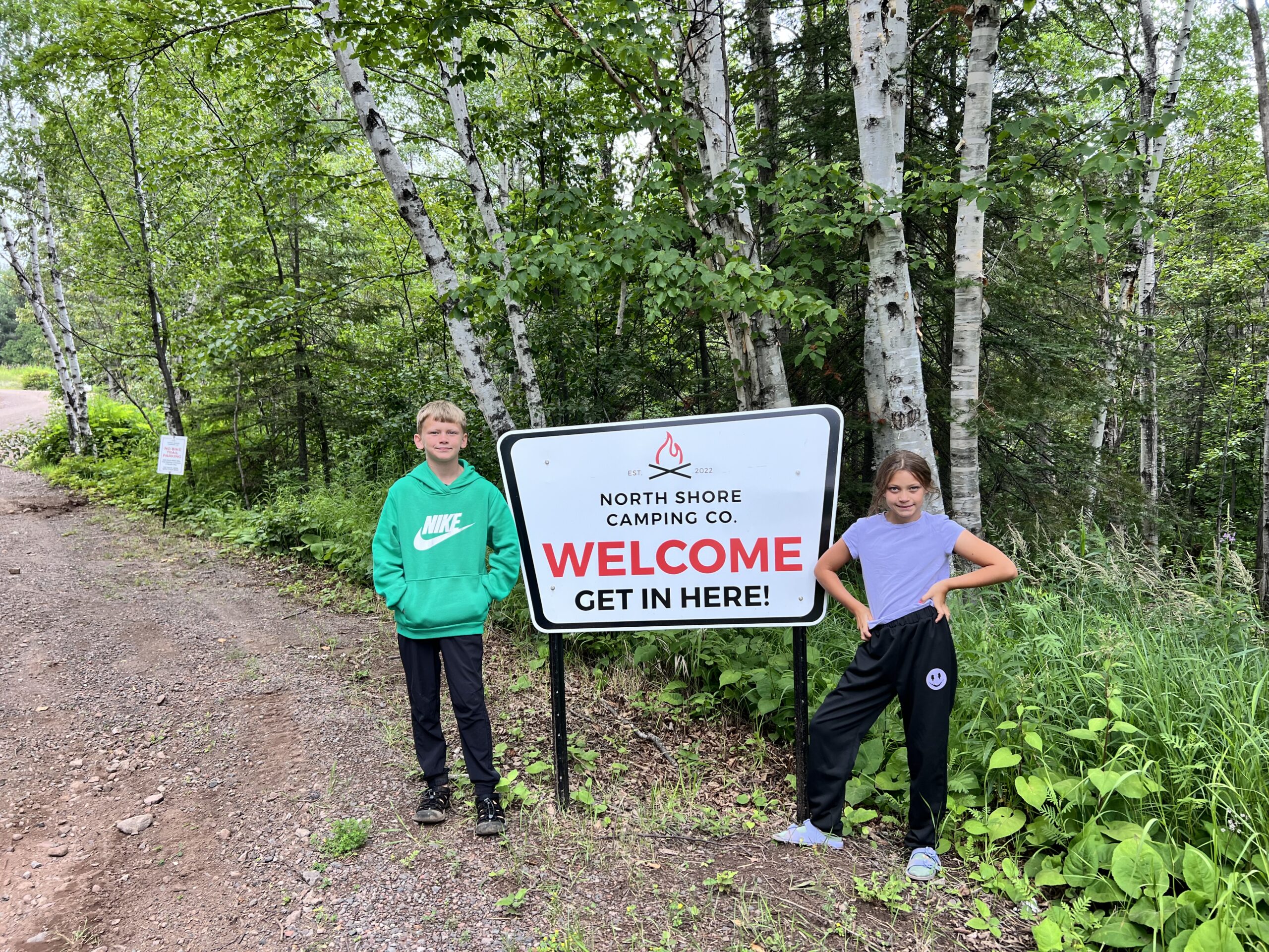 img 9013 Children welcoming at North Shore Camping entrance.
